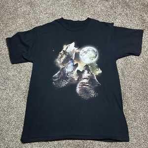 Wolf pack t-shirt black no size tag fits like a mens small - feels like cotton